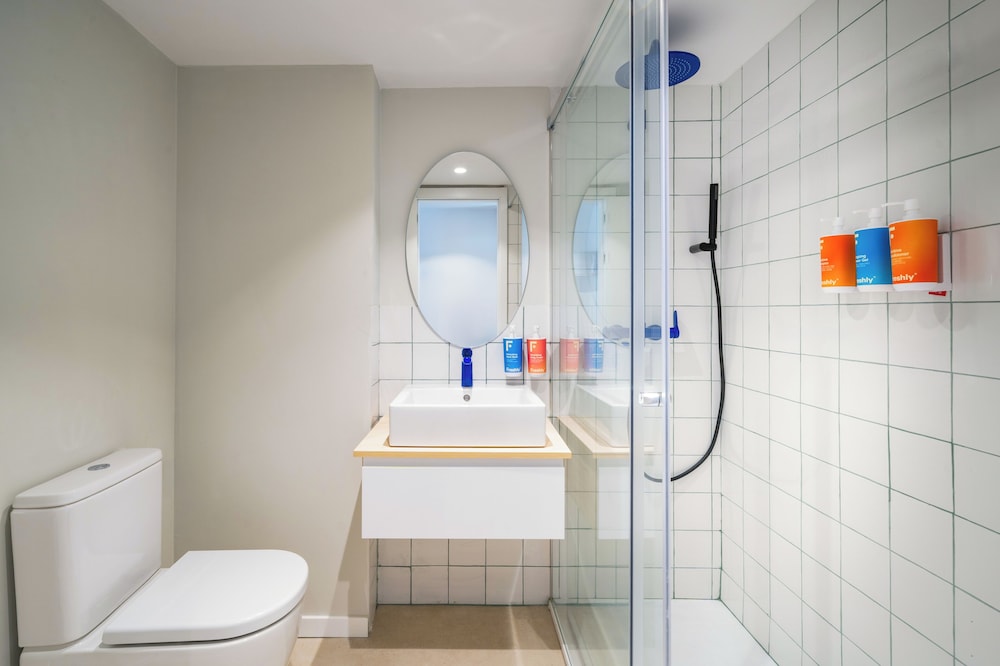 Coral Star Hotel & Apartments — Hotel rooms in San Antonio, Balearic Islands