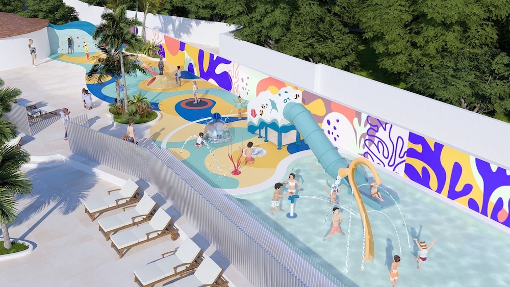 Coral Star Hotel & Apartments — Swimming pool in San Antonio, Balearic Islands