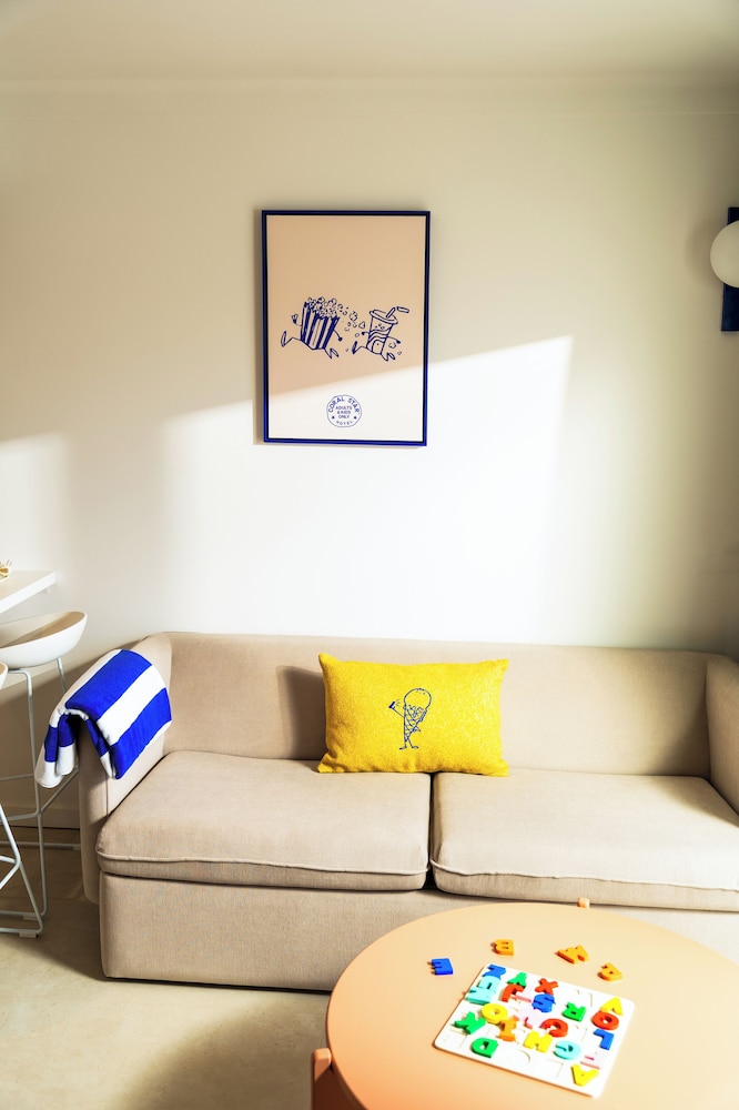 Coral Star Hotel & Apartments — Hotel rooms in San Antonio, Balearic Islands