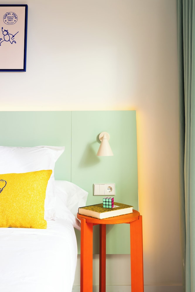 Coral Star Hotel & Apartments — Hotel rooms in San Antonio, Balearic Islands