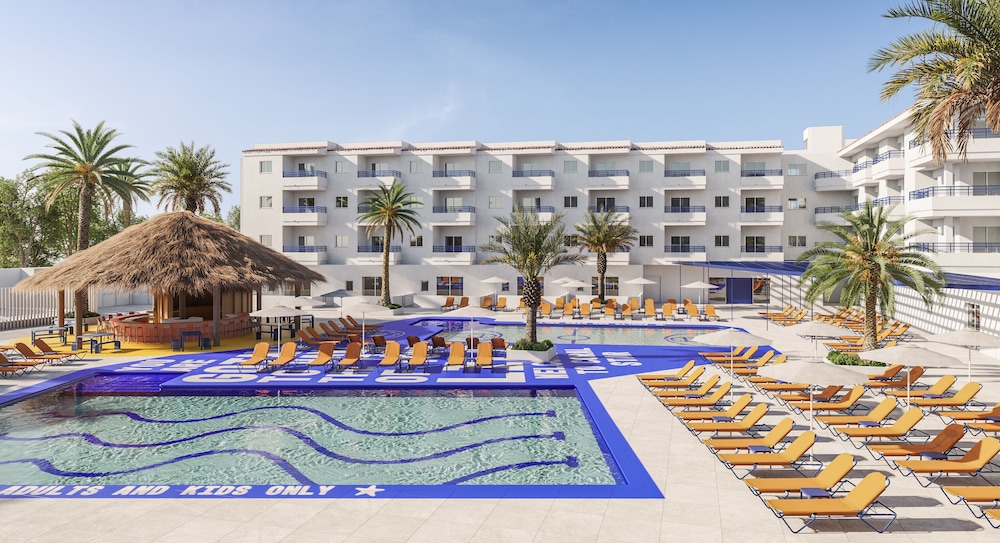 Coral Star Hotel & Apartments — Main photo in San Antonio, Balearic Islands