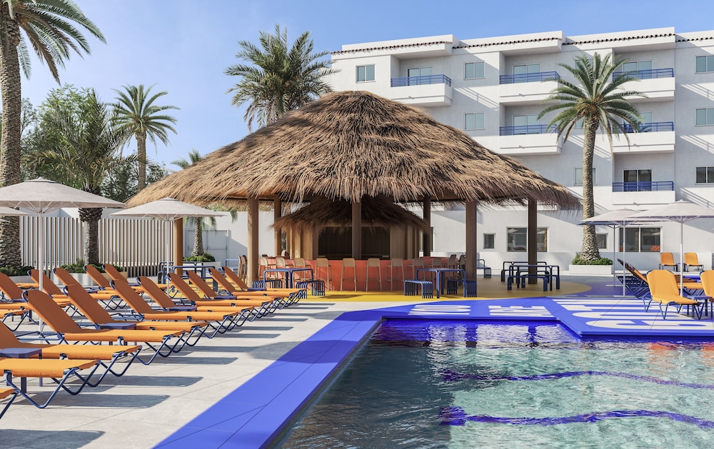 Coral Star Hotel & Apartments — Swimming pool in San Antonio, Balearic Islands