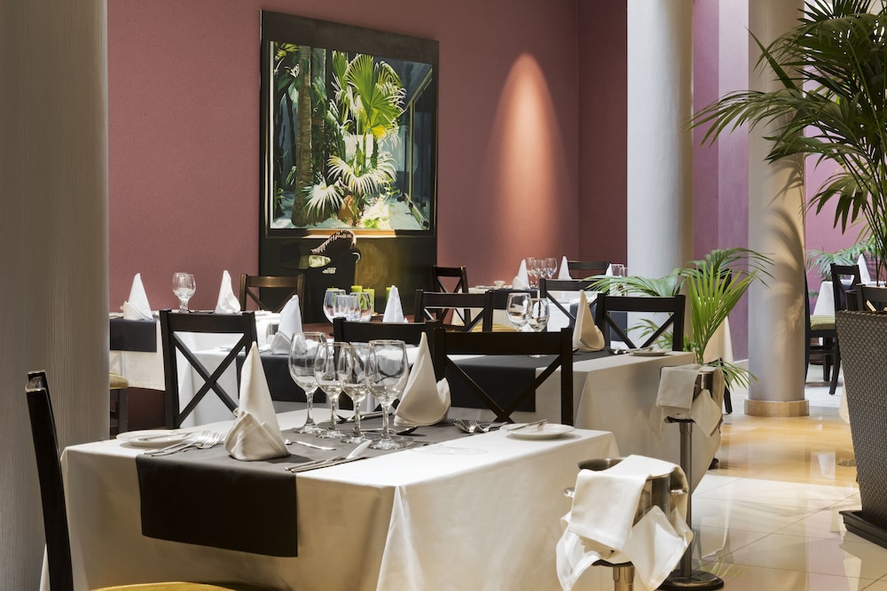 Marylanza Suites & Spa — Restaurant & bars in Playa de las Americas, Canary Islands