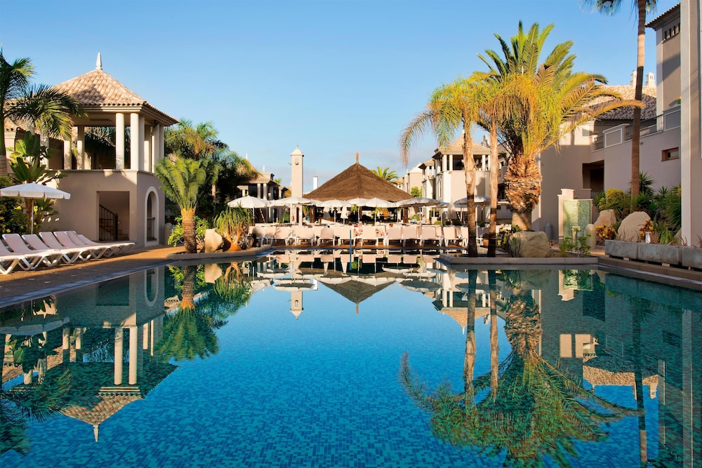 Marylanza Suites & Spa — Swimming pool in Playa de las Americas, Canary Islands