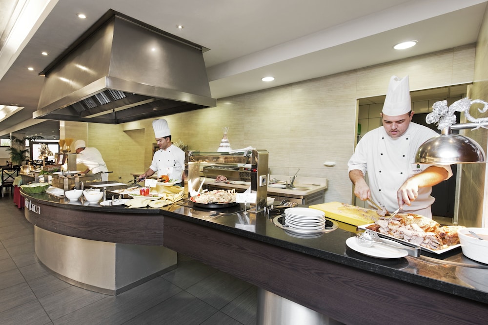 Marylanza Suites & Spa — Restaurant & bars in Playa de las Americas, Canary Islands