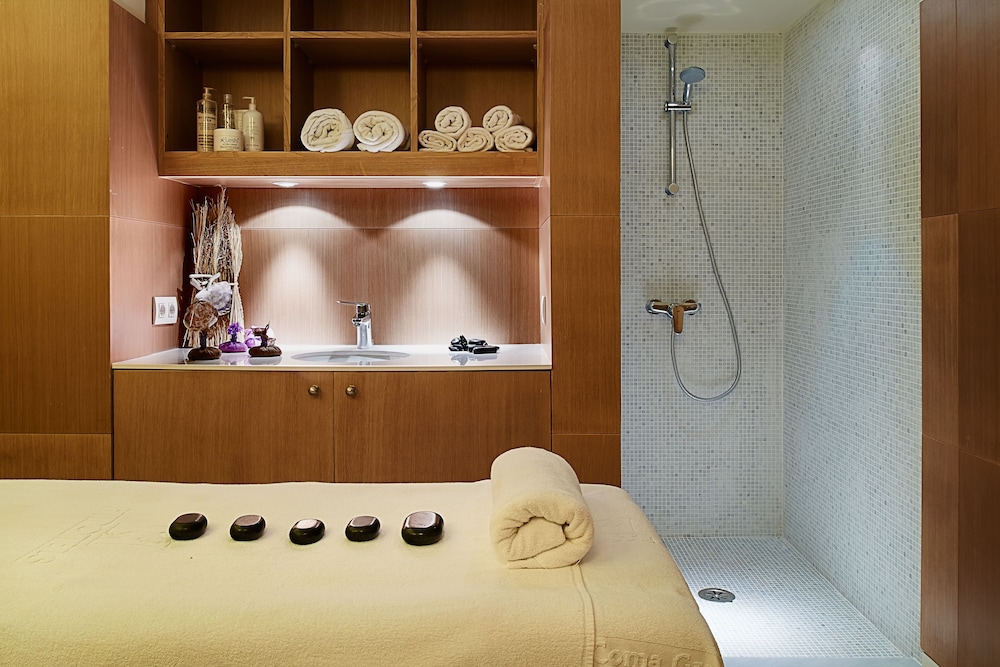 Hipotels Coma Gran Aparthotel — Hotel rooms in Sa Coma, Balearic Islands