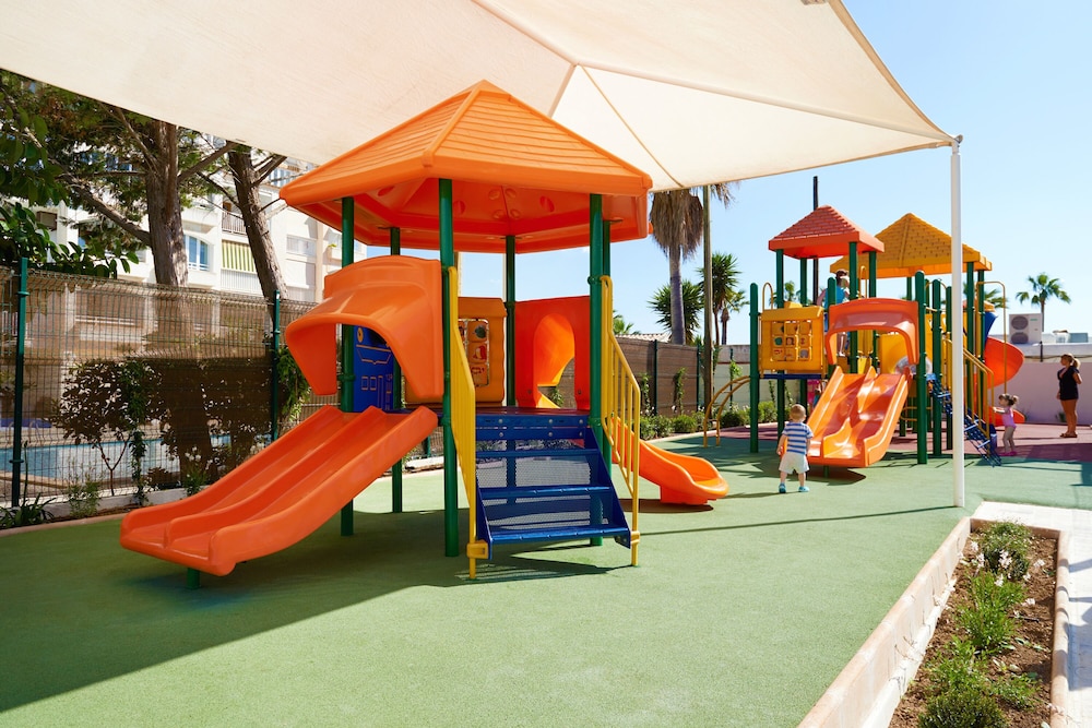Hipotels Coma Gran Aparthotel — Attractions for children in Sa Coma, Balearic Islands