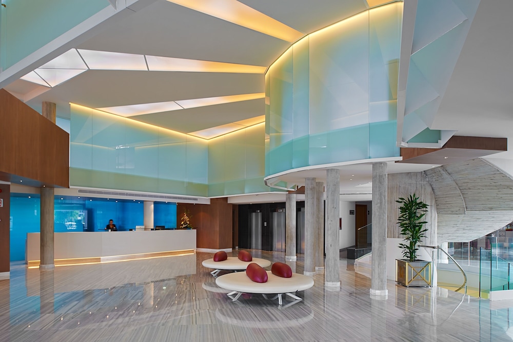 Hipotels Coma Gran Aparthotel — Hotel building in Sa Coma, Balearic Islands