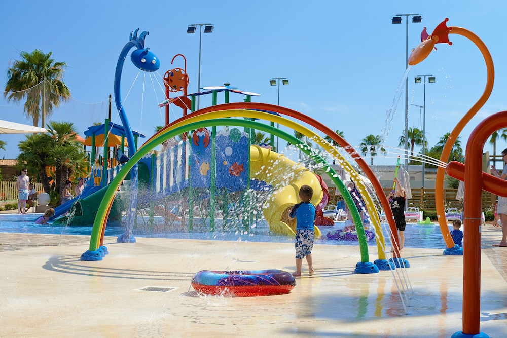 Hipotels Coma Gran Aparthotel — Attractions for children in Sa Coma, Balearic Islands