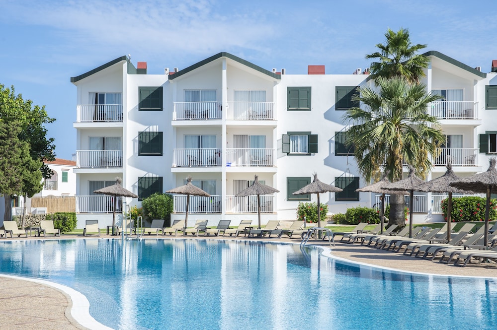 Pierre & Vacances Menorca Cala Blanes — Swimming pool in Cala'n Blanes, Balearic Islands