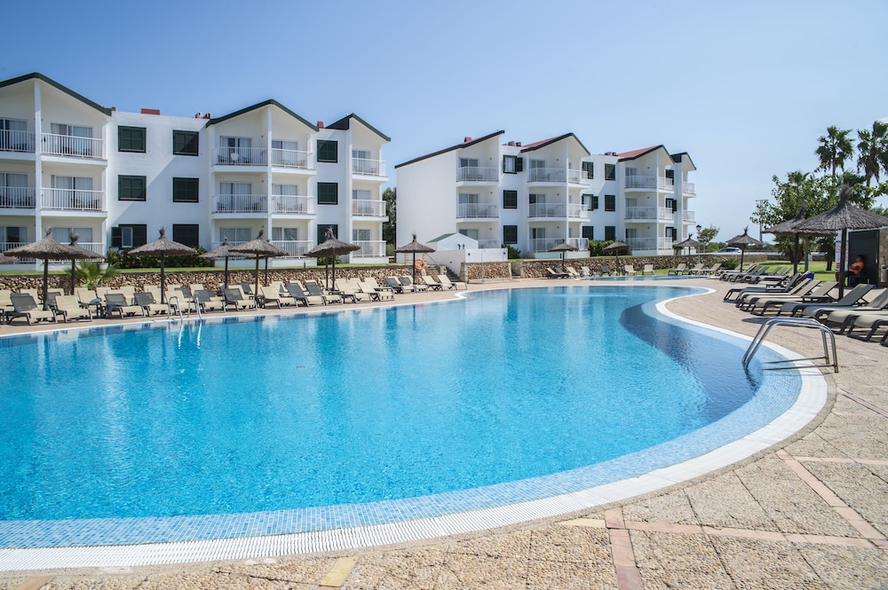 Pierre & Vacances Menorca Cala Blanes — Swimming pool in Cala'n Blanes, Balearic Islands