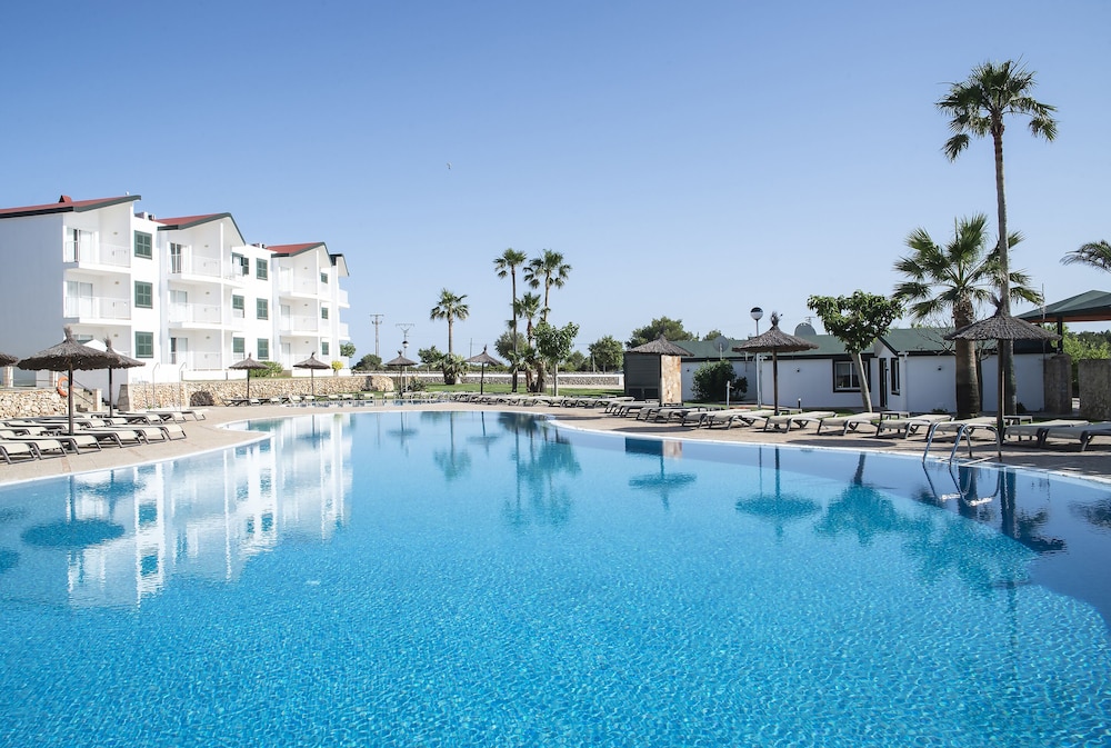 Pierre & Vacances Menorca Cala Blanes — Swimming pool in Cala'n Blanes, Balearic Islands