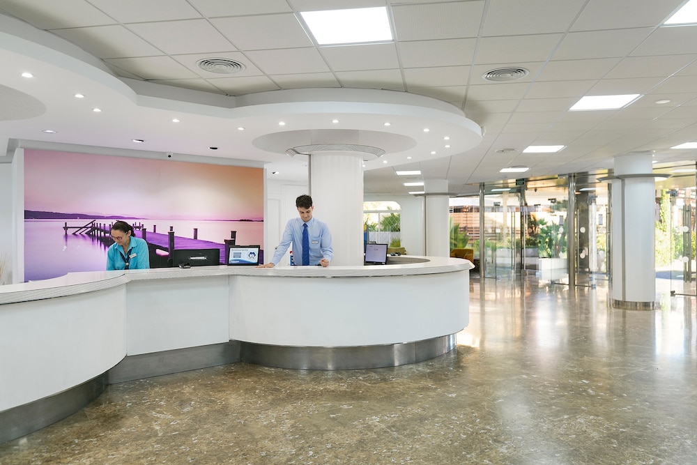 Hotel Best Lloret Splash — Hotel building in Lloret de Mar, Catalonia