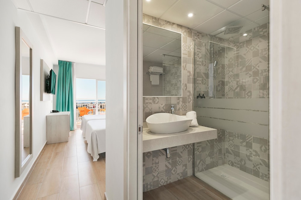 Hotel Best Lloret Splash — Hotel rooms in Lloret de Mar, Catalonia