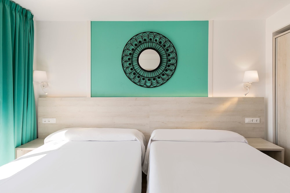 Hotel Best Lloret Splash — Hotel rooms in Lloret de Mar, Catalonia