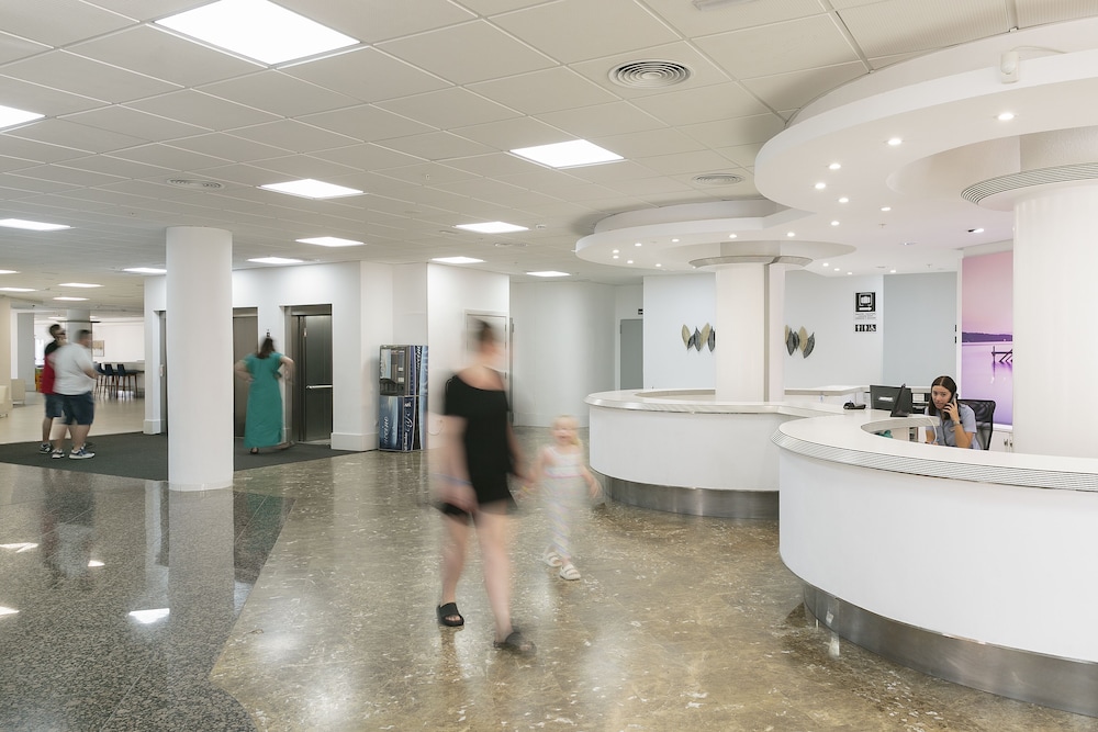 Hotel Best Lloret Splash — Hotel building in Lloret de Mar, Catalonia