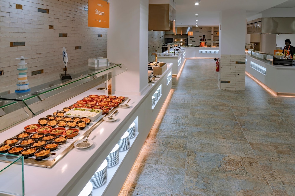 Hotel Best Lloret Splash — Restaurant & bars in Lloret de Mar, Catalonia