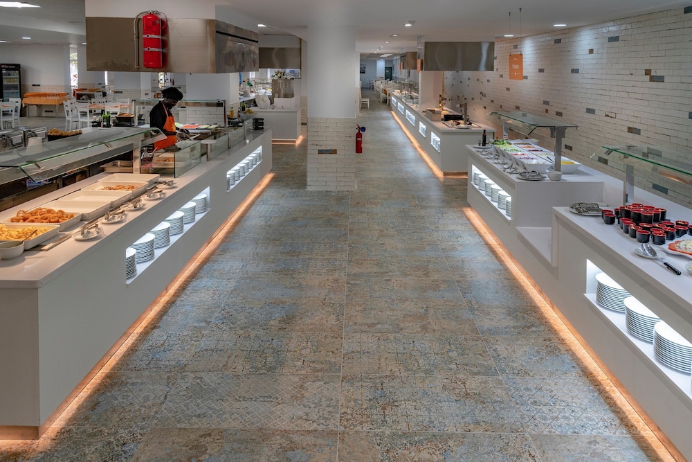 Hotel Best Lloret Splash — Restaurant & bars in Lloret de Mar, Catalonia