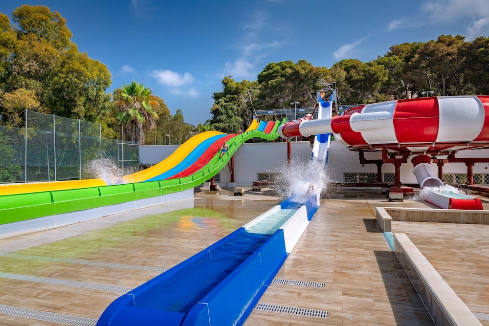 Hotel Best Lloret Splash — Swimming pool in Lloret de Mar, Catalonia