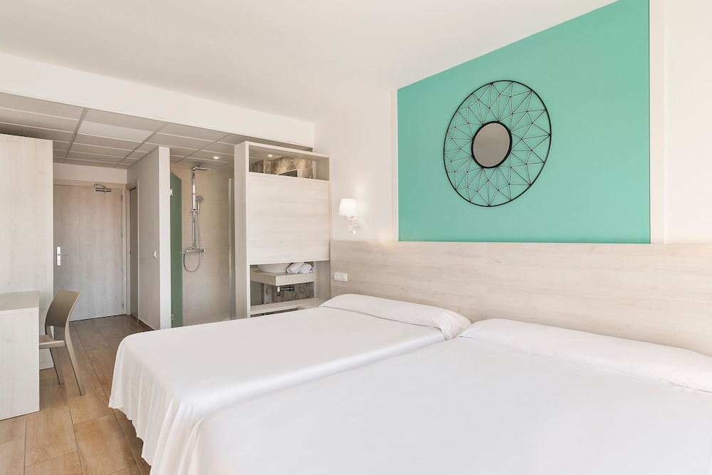 Hotel Best Lloret Splash — Hotel rooms in Lloret de Mar, Catalonia