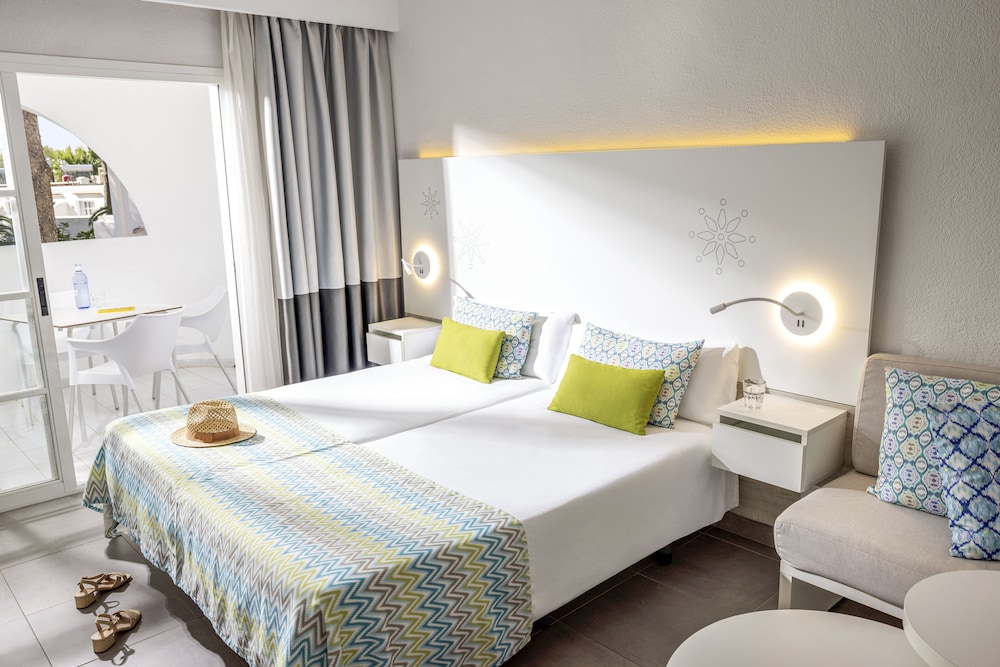 TUI MAGIC LIFE Cala Pada — Hotel rooms in Santa Eulalia, Balearic Islands