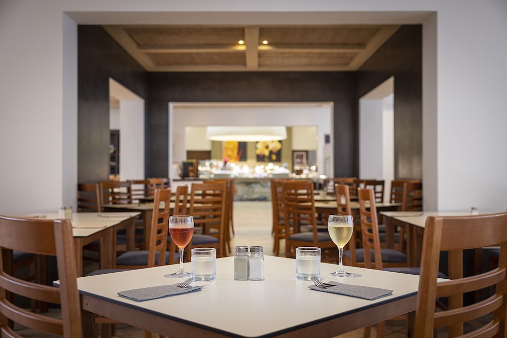 TUI MAGIC LIFE Cala Pada — Restaurant & bars in Santa Eulalia, Balearic Islands