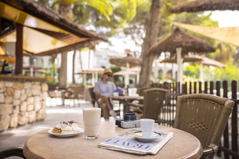 TUI MAGIC LIFE Cala Pada — Restaurant & bars in Santa Eulalia, Balearic Islands