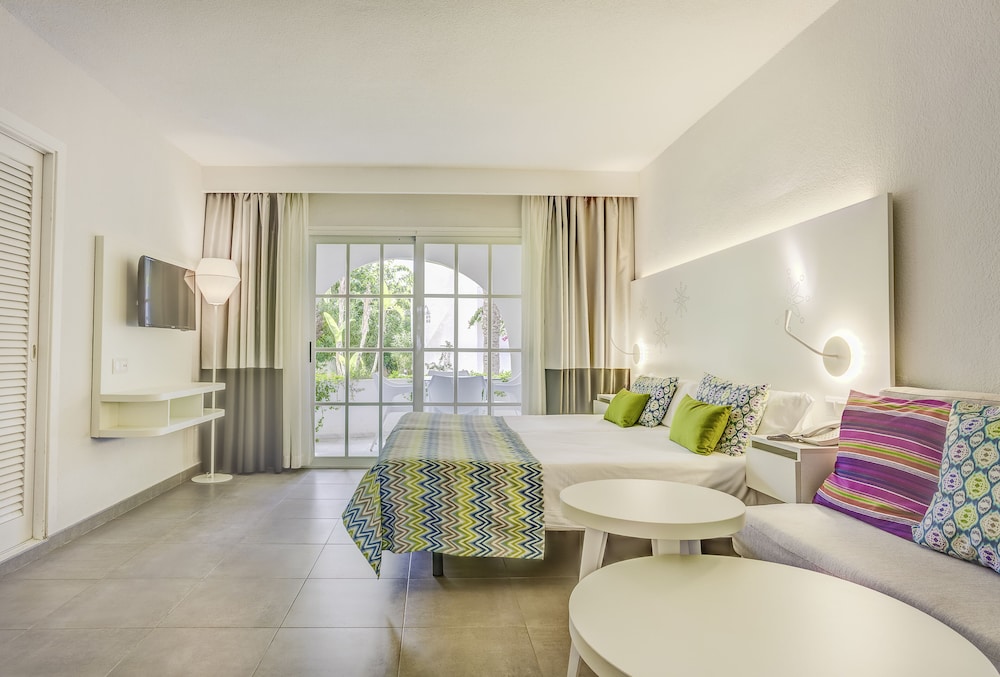TUI MAGIC LIFE Cala Pada — Hotel rooms in Santa Eulalia, Balearic Islands