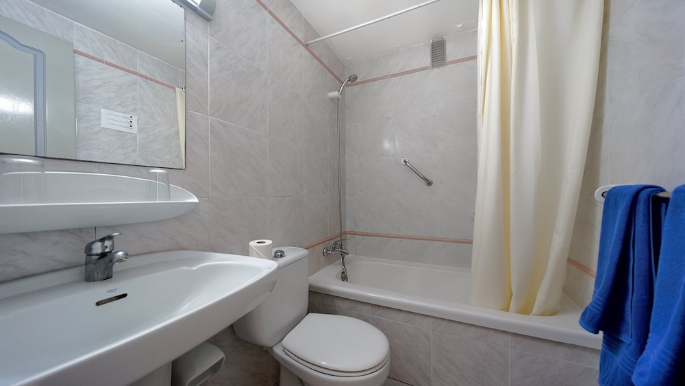 Bungalows Maspalomas Oasis Club — Hotel rooms in Maspalomas, Canary Islands