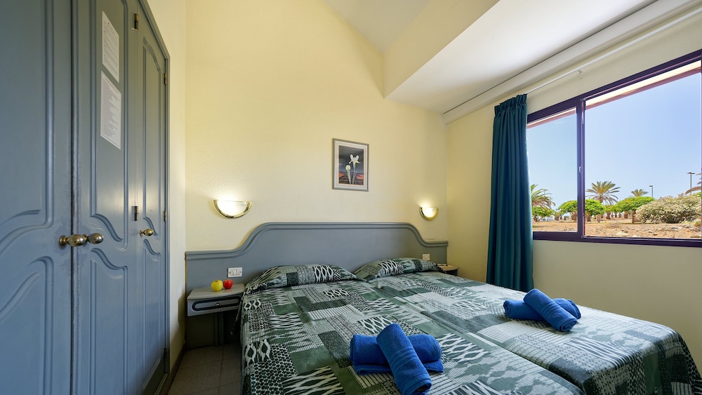 Bungalows Maspalomas Oasis Club — Hotel rooms in Maspalomas, Canary Islands
