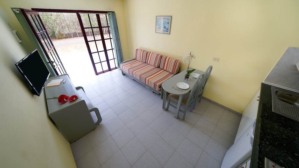 Bungalows Maspalomas Oasis Club — Hotel rooms in Maspalomas, Canary Islands