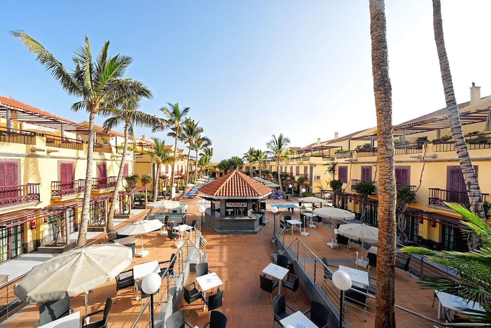Bungalows Maspalomas Oasis Club — Restaurant & bars in Maspalomas, Canary Islands