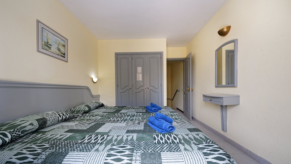 Bungalows Maspalomas Oasis Club — Hotel rooms in Maspalomas, Canary Islands