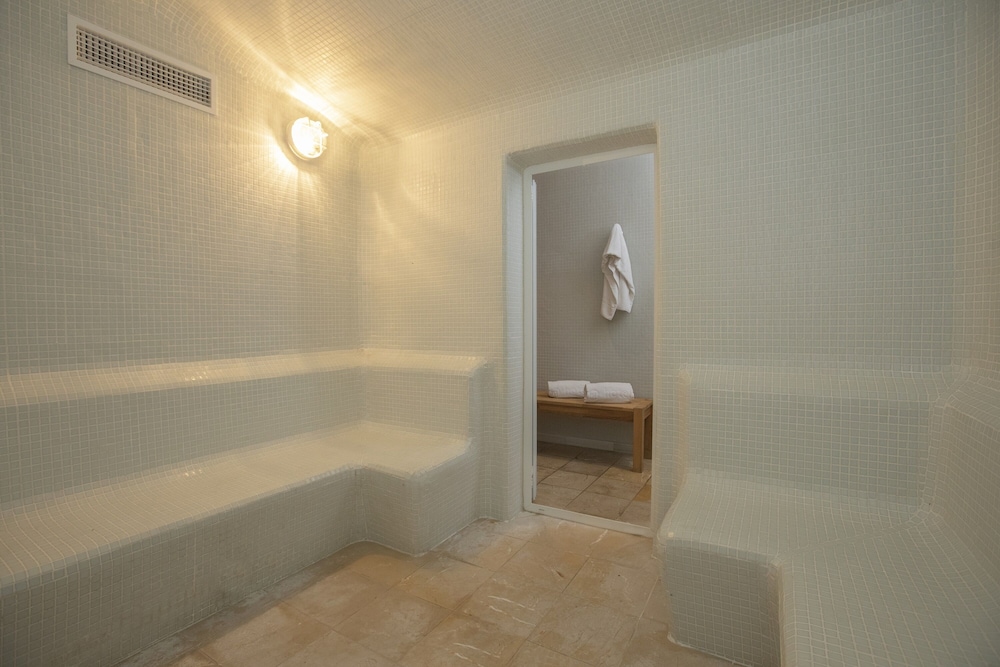 HM Mar Blau Aparthotel — Spa in Sa Coma, Balearic Islands
