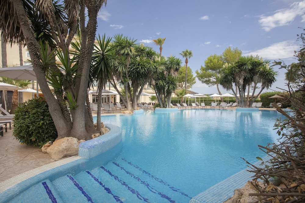 HM Mar Blau Aparthotel — Swimming pool in Sa Coma, Balearic Islands