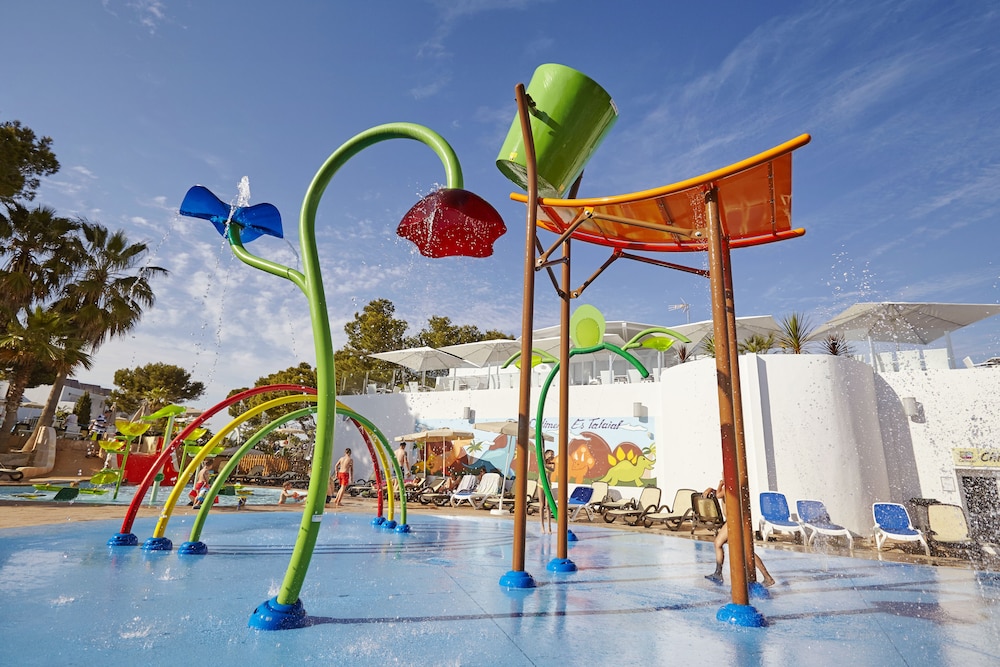 Hotel Club Es Talaial — Pool in Cala d´Or, Balearic Islands