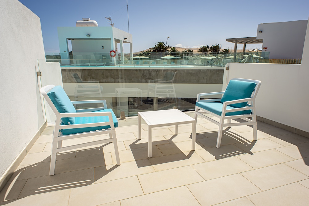 Hotel Taimar — Hotel building in Costa Calma, Canary Islands
