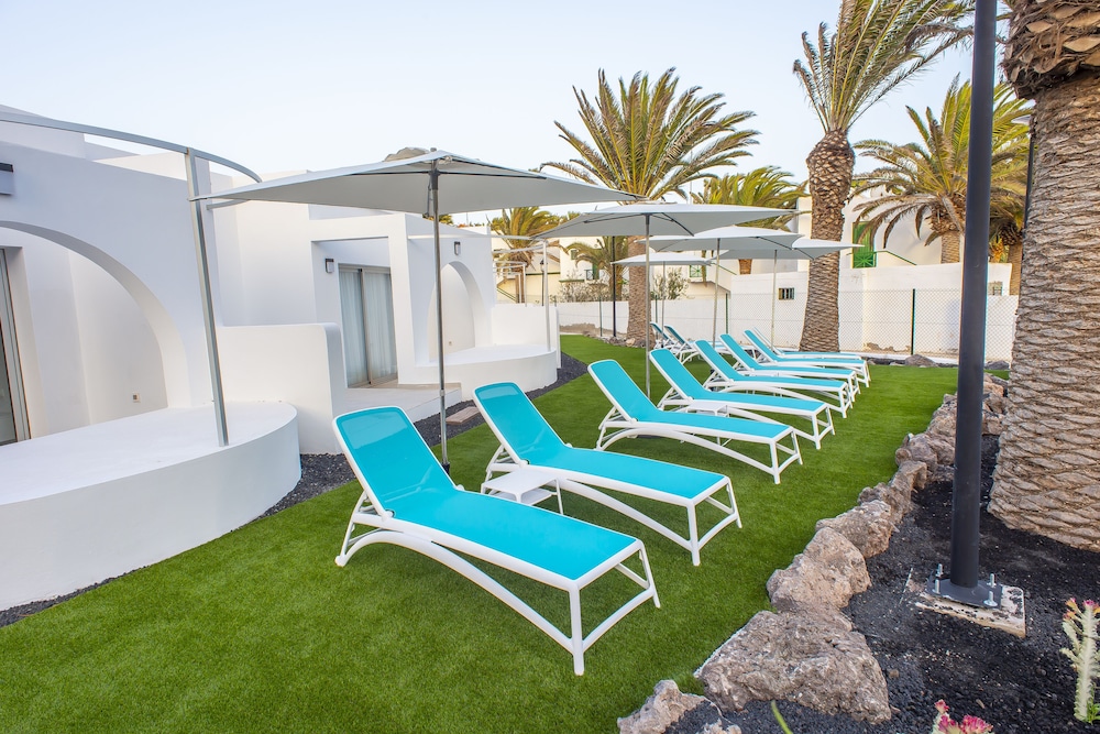 Hotel Taimar — Hotel building in Costa Calma, Canary Islands
