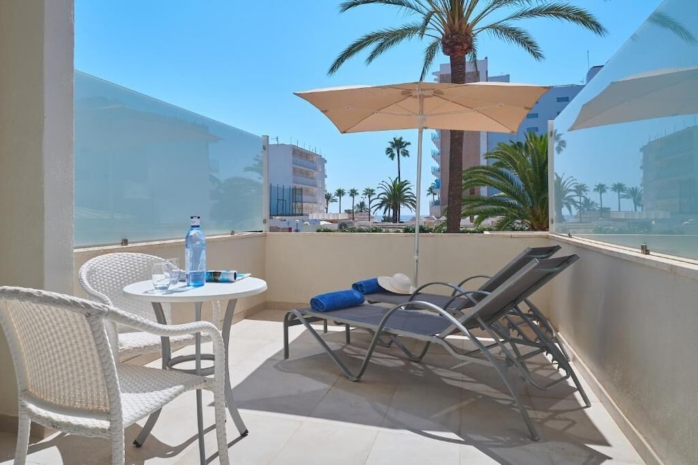 Hotel Girasol — Beach in Cala Millor, Balearic Islands