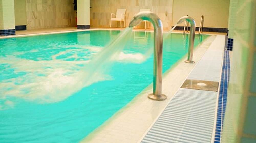Hotel Girasol — Swimming pool in Cala Millor, Balearic Islands
