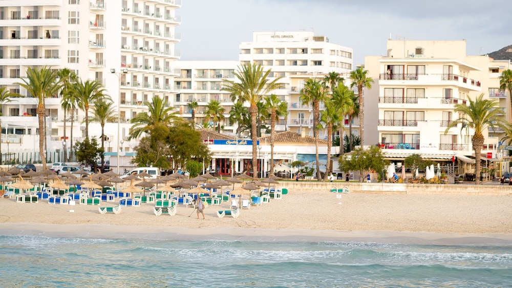 Hotel Girasol — Beach in Cala Millor, Balearic Islands