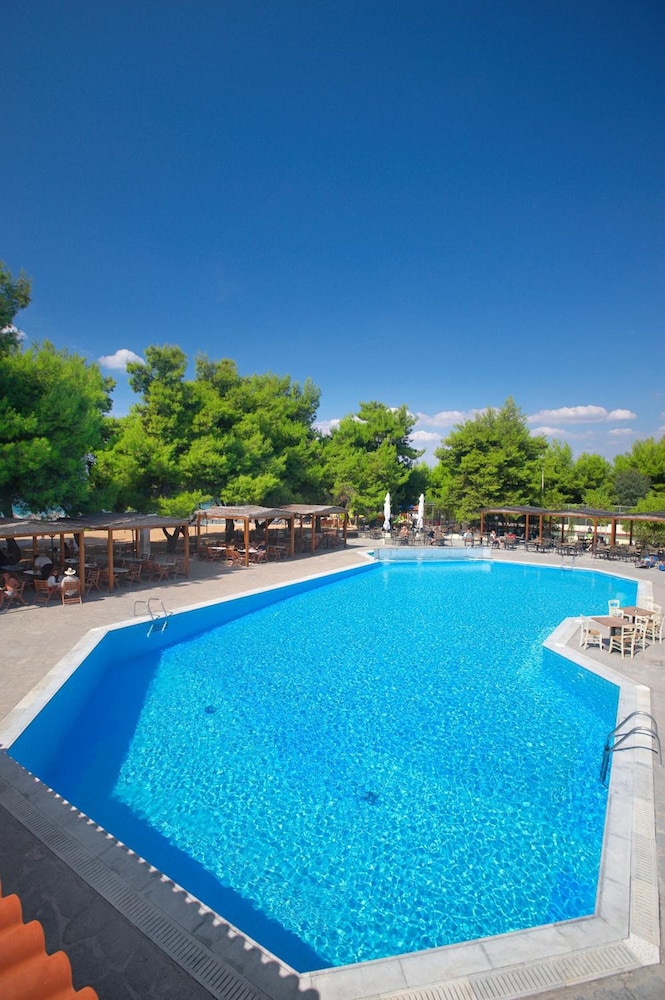 Portes Beach Hotel - zdjęcie 2