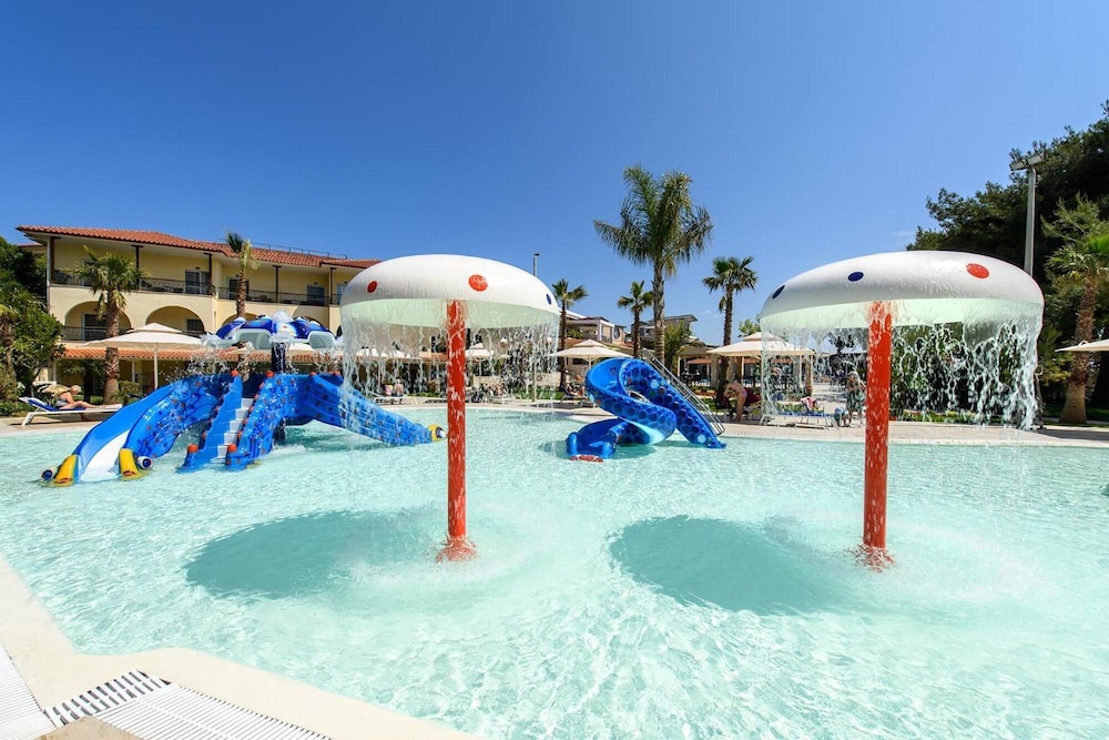 Portes Beach Hotel - zdjęcie 5