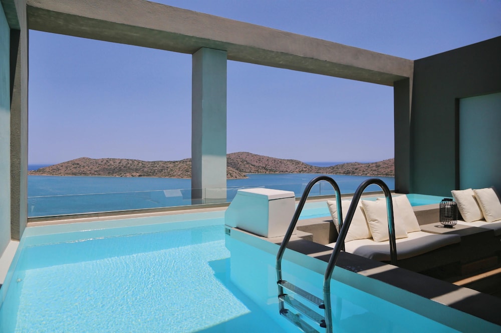 Domes Aulus Elounda Resort, Curio Collection by Hilton - All inclusive — Swimming pool in Elounda