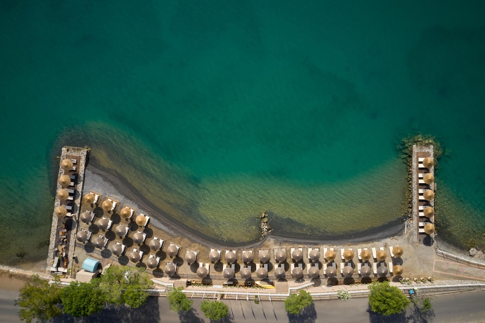 Domes Aulus Elounda Resort, Curio Collection by Hilton - All inclusive — Beach in Elounda