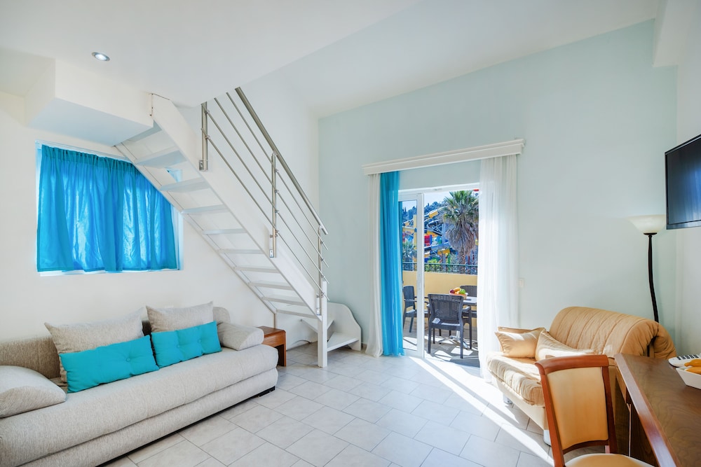 Aqualand Resort — Hotel rooms in Agios Ioannis Parelia, Ionian Islands
