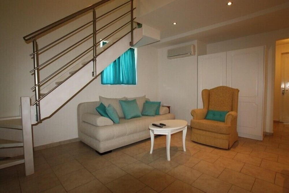 Aqualand Resort — Hotel rooms in Agios Ioannis Parelia, Ionian Islands