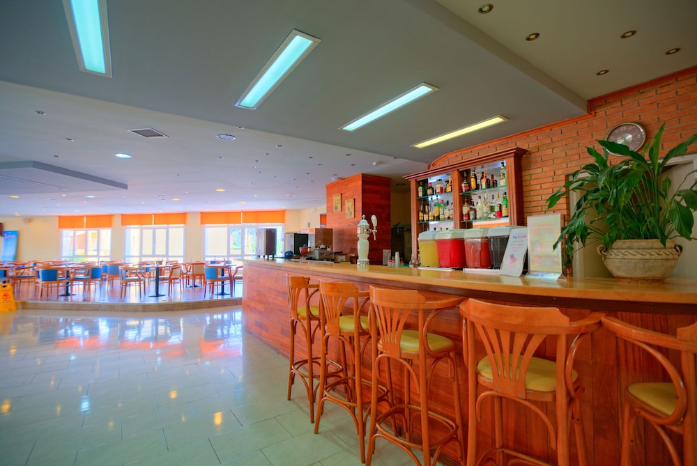 Aqualand Resort — Restaurant & bars in Agios Ioannis Parelia, Ionian Islands