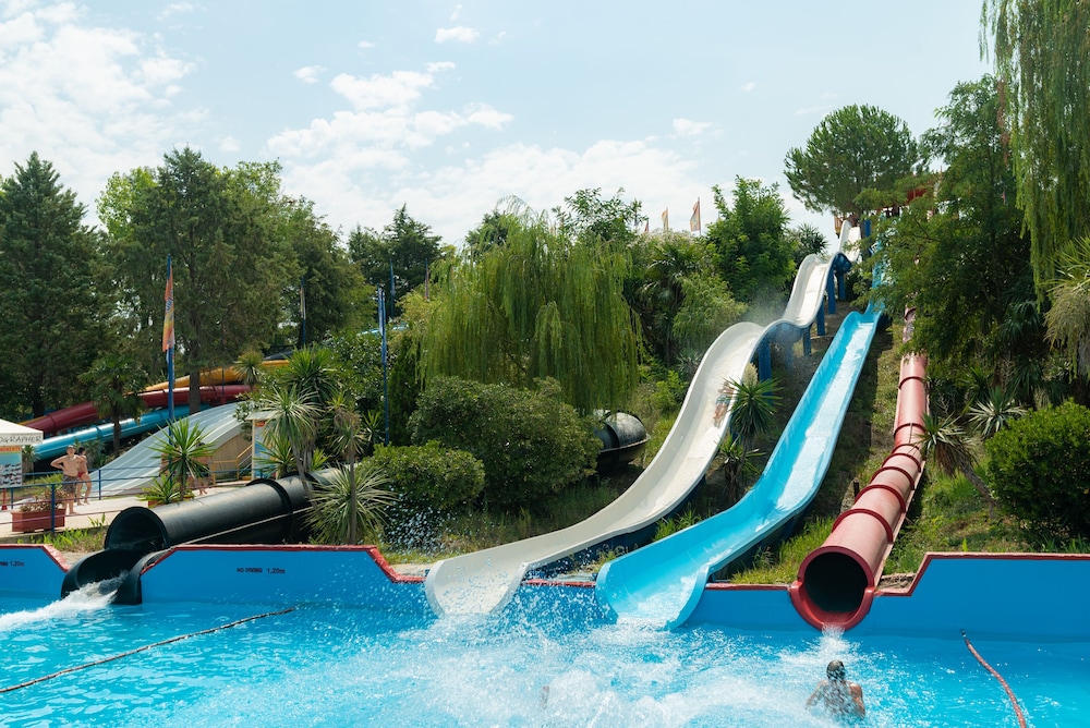 Aqualand Resort — Swimming pool in Agios Ioannis Parelia, Ionian Islands
