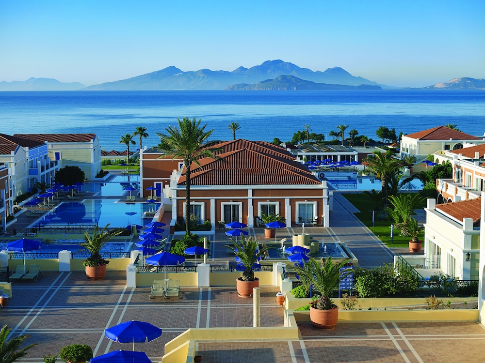 Porto Bello Royal - All inclusive — Hotel building in Kardamena, South Aegean